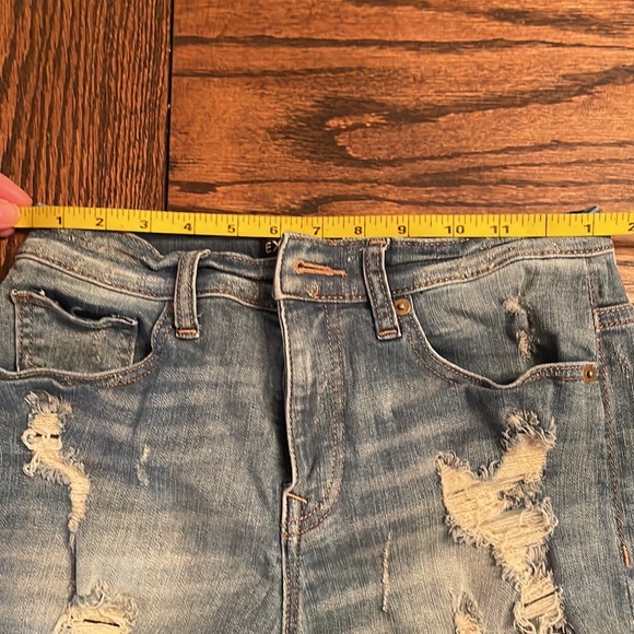 Express Distressed Jean Shorts - Picture 8 of 11